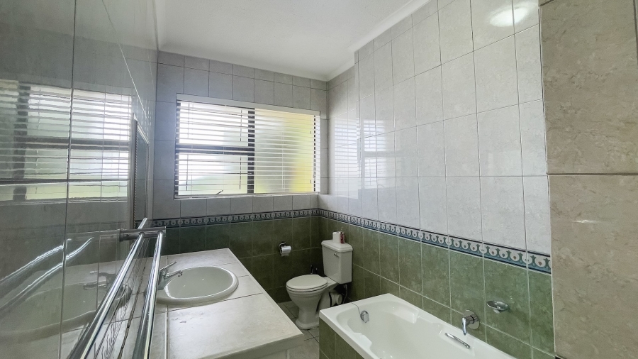 4 Bedroom Property for Sale in Groot Brakrivier Central Western Cape